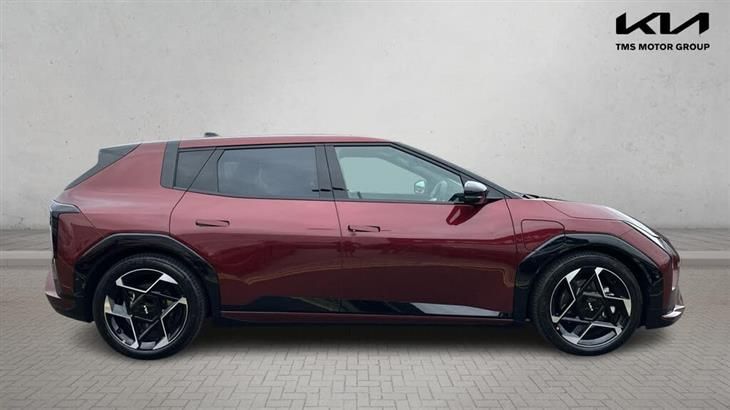 Kia EV4 Kia EV4 81.4kWh GT-Line S Auto 5dr — миниатюра 4