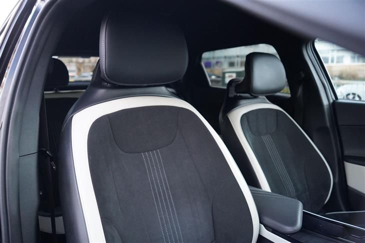 Kia EV6 Kia EV6 77.4kWh GT-Line Auto AWD 5dr — миниатюра 3