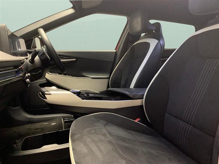 Kia EV6 Kia EV6 77.4kWh GT-Line Hatchback 5dr Electric Auto (225 bhp) — миниатюра 4