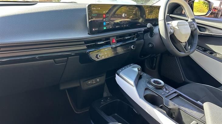 Kia EV6 Kia EV6 84 kWh GT-LINE S — миниатюра 3