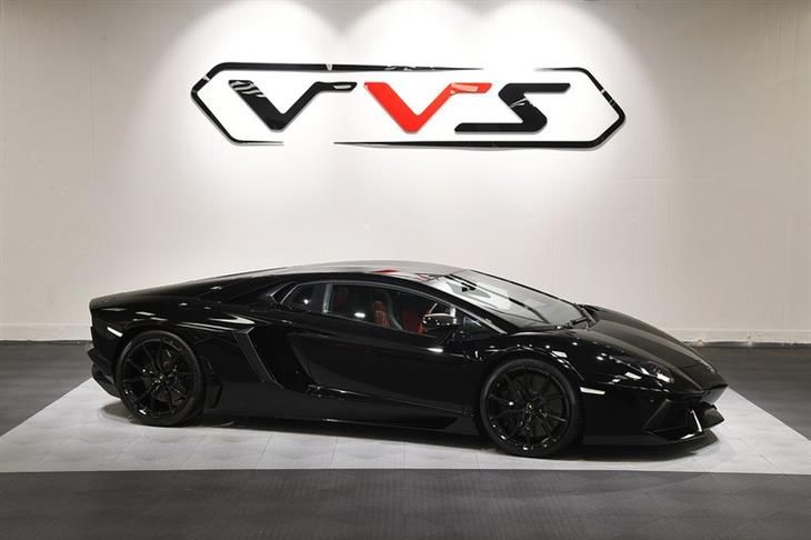 Lamborghini Aventador LP 700-4
