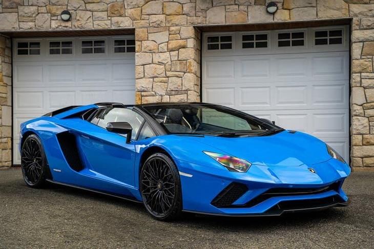 Lamborghini Aventador