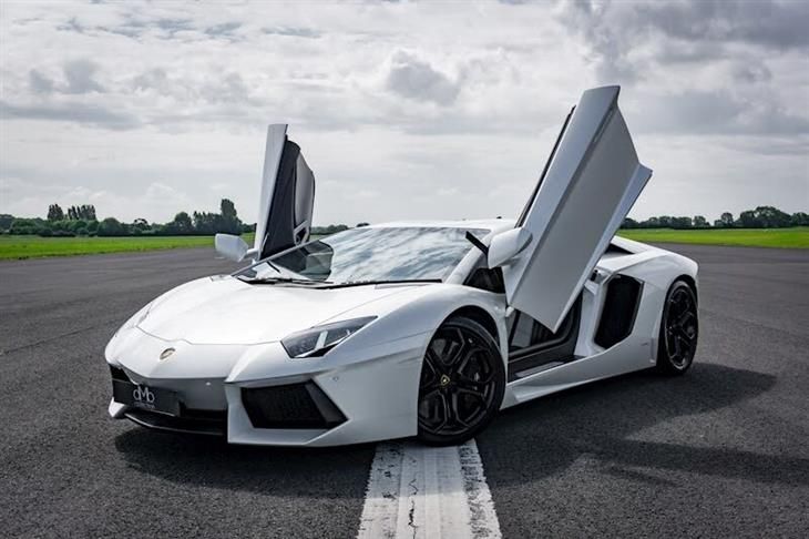 Lamborghini Aventador cars for sale - PistonHeads UK