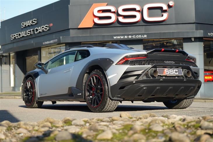 Lamborghini Huracan Lamborghini Huracan 5.2 V10 Sterrato LDF 4WD Euro 6 (s/s) 2dr — миниатюра 2