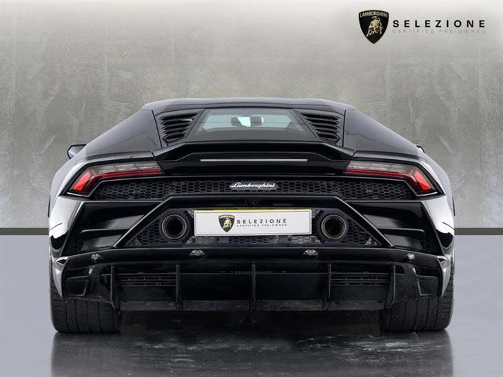 Lamborghini Huracan Evo Lamborghini Huracan Evo — миниатюра 4