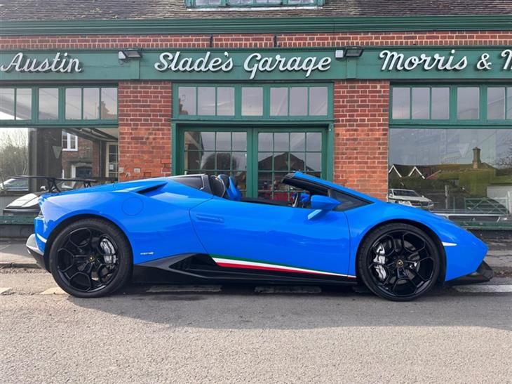 Blue Lamborghini Huracán cars for sale | PistonHeads UK