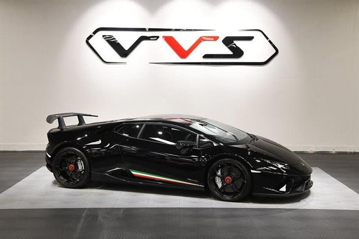 Lamborghini Huracan V10 LP 640-4 Performante