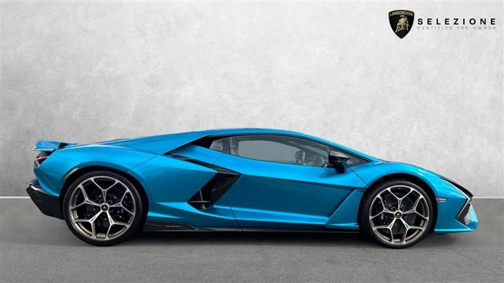 Lamborghini Revuelto Lamborghini Revuelto 6.5 V12 1015 PHEV 2dr DCT — миниатюра 2