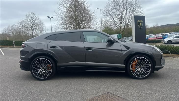 Lamborghini Urus Lamborghini Urus SE 4.0T V8 800 PHEV SE 5dr Auto — миниатюра 2