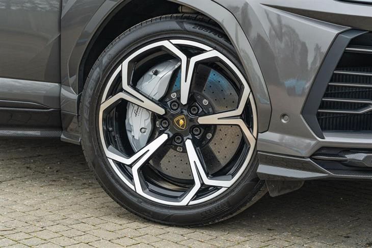 Lamborghini Urus Lamborghini Urus 4.0 V8 BiTurbo Auto 4WD Euro 6 5dr — миниатюра 2