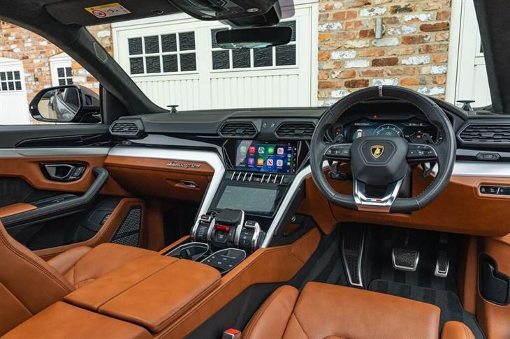 Lamborghini Urus Lamborghini Urus 4.0 V8 BiTurbo Auto 4WD Euro 6 5dr — миниатюра 3