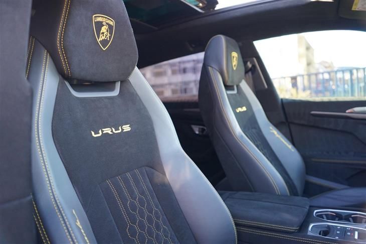 Lamborghini Urus Lamborghini Urus 4.0 V8 BiTurbo Performante Auto 4WD Euro 6 5dr — миниатюра 3