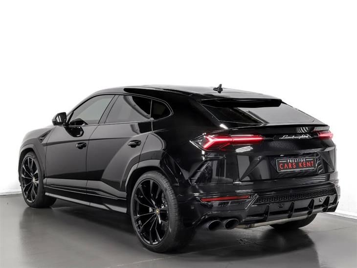 Lamborghini Urus cars for sale | PistonHeads UK