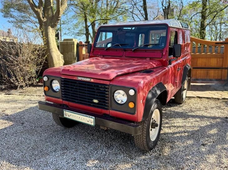 Land Rover 90 Defender 2.5D Hard Top SUV SWB