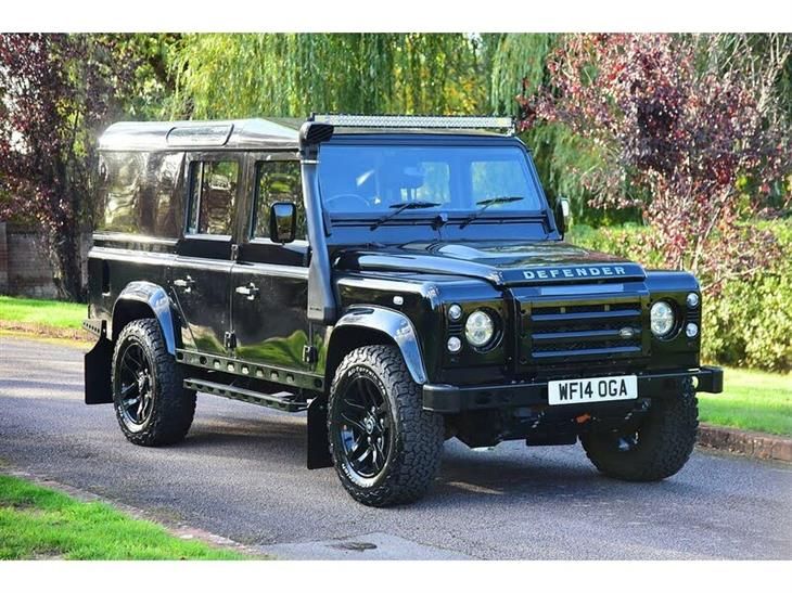 Land Rover DEFENDER