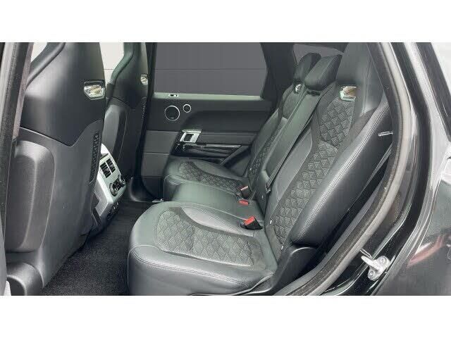 Land Rover Range Rover Sport SVR Land Rover Range Rover Sport 5.0 P575 S/C SVR 5dr Auto Petrol Estate — миниатюра 4