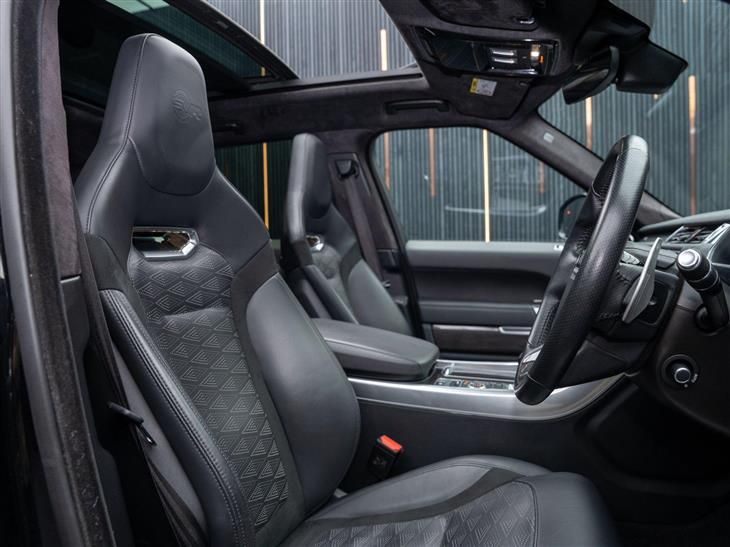 Land Rover Range Rover Sport SVR Land Rover Range Rover Sport 5.0 P575 V8 SVR Carbon Edition Auto 4WD Euro 6 (s/s) 5dr — миниатюра 2
