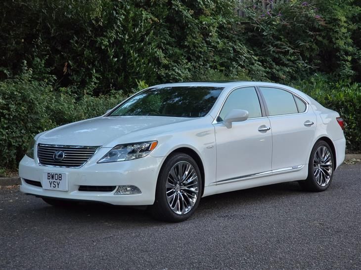 Lexus LS