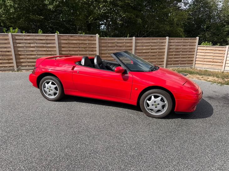 Lotus Elan