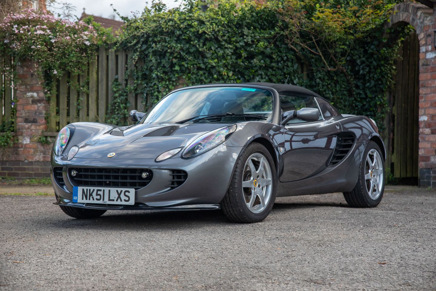 2001 Lotus Elise S2