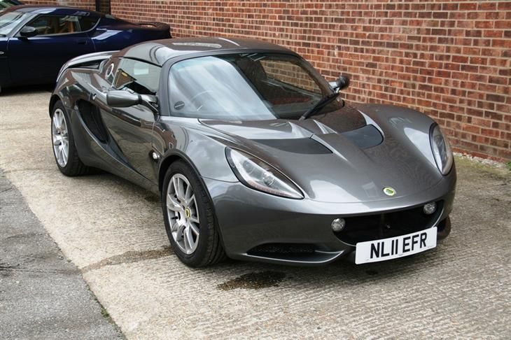 Last-ever Lotus Elise goes to its namesake - PistonHeads UK