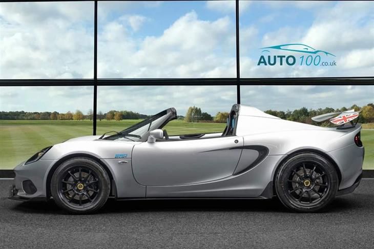 Last-ever Lotus Elise goes to its namesake - PistonHeads UK