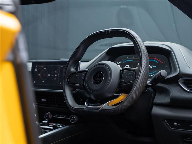 Lotus Emira Lotus Emira 3.5 V6 First Edition Euro 6 2dr — миниатюра 4