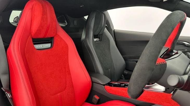 Lotus Emira Lotus Emira Clark Edition — миниатюра 4