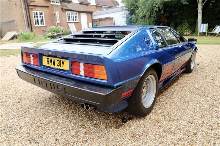 Lotus Esprit cars for sale | PistonHeads UK