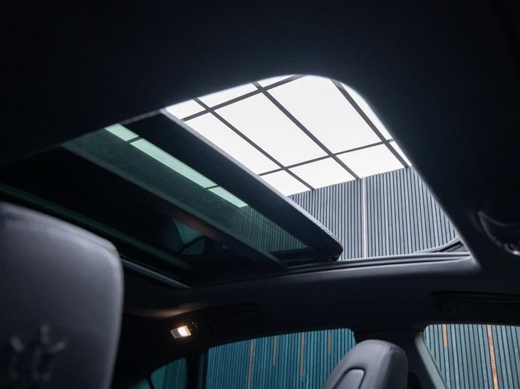 Maserati Levante Maserati Levante 3.0 V6 Modena ZF 4WD Euro 6 (s/s) 5dr — миниатюра 4