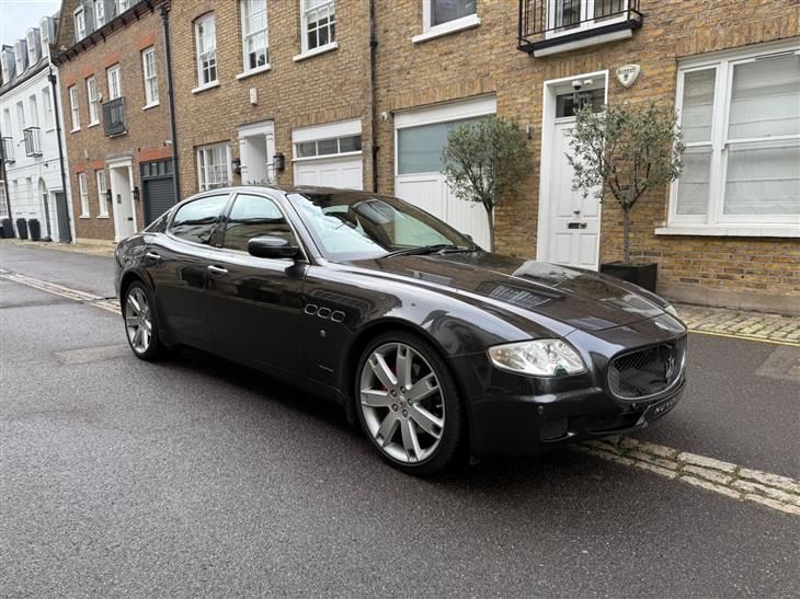 Maserati Quattroporte