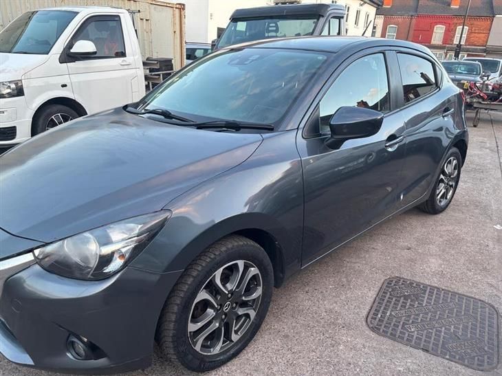 Mazda Mazda2