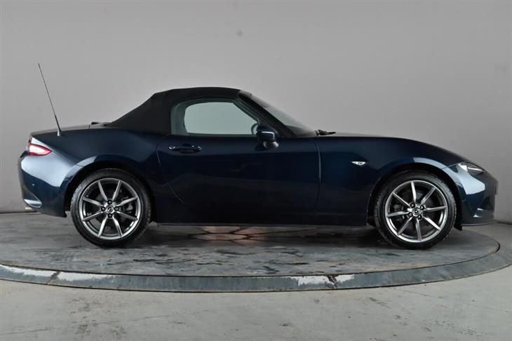 Mazda MX-5 Mk4 Mazda MX-5 2.0 Skyactiv G Sport Tech Convertible 2dr Petrol Manual Euro 6 (s/s) (184 Ps) — миниатюра 3