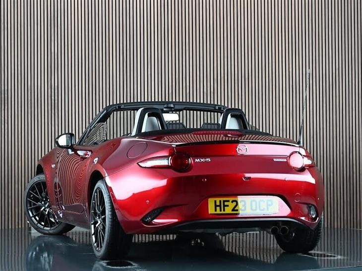 Mazda MX-5 Mk4 Mazda MX-5 SKYACTIV-G Homura Convertible 2.0 Manual Petrol — миниатюра 2