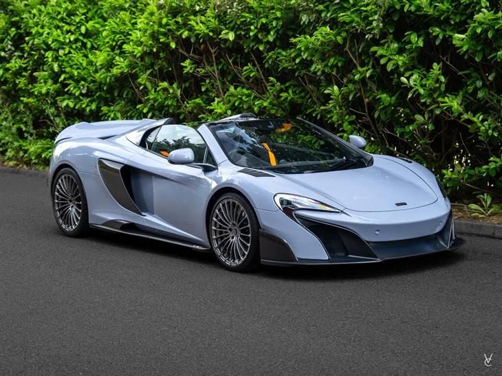McLaren 675 3.8T V8 Spider 2dr Petrol SSG Euro 6 (675 ps)