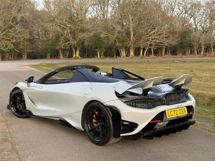 McLaren 765LT McLaren 765LT 4.0T V8 Spider 2dr Petrol SSG Euro 6 (s/s) (765 ps) — миниатюра 2