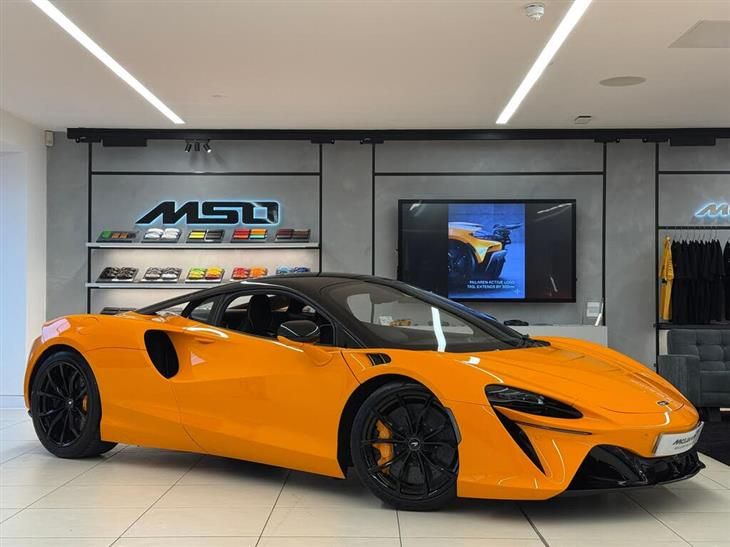 McLaren Artura McLaren Artura 3.0T V6 7.4kWh Performance Coupe 2dr Petrol Plug-in Hybrid SSG Euro 6 (s/s) (680 ps) — миниатюра 1