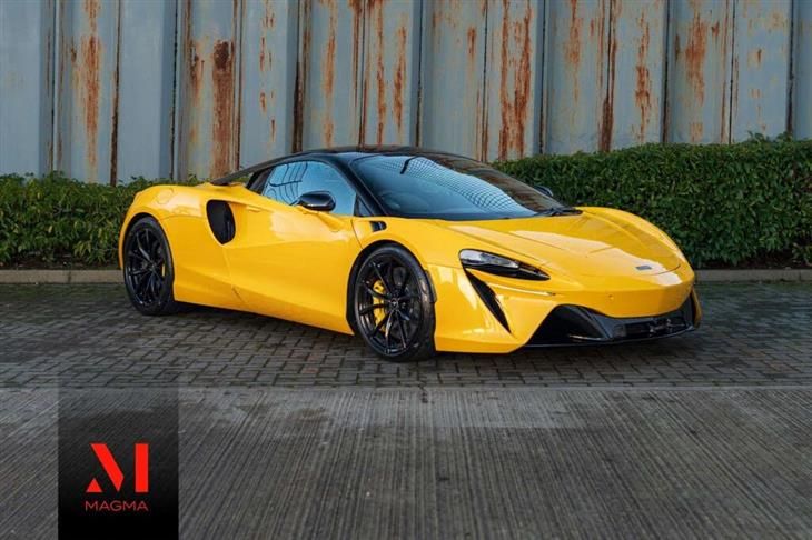 McLaren Artura Coupe