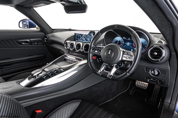 Mercedes-Benz AMG GT Mercedes-Benz AMG GT 4.0 V8 BiTurbo S (Premium) Roadster SpdS DCT Euro 6 (s/s) 2dr — миниатюра 3