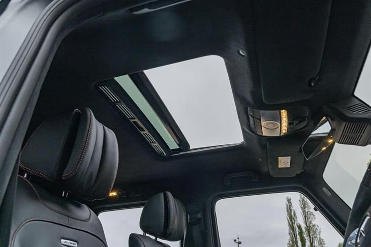 Mercedes-Benz G Class AMG Mercedes-Benz G Class 4.0 G63 V8 BiTurbo AMG Magno Edition SUV 5dr Petrol SpdS+9GT 4MATIC Euro 6 (s/s) (585 ps) — миниатюра 4