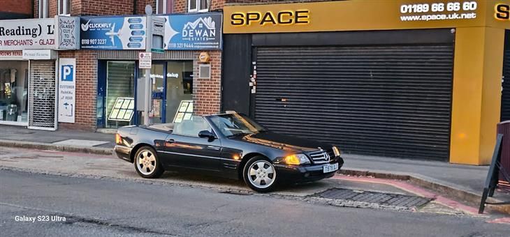 Mercedes-Benz SL CLASS