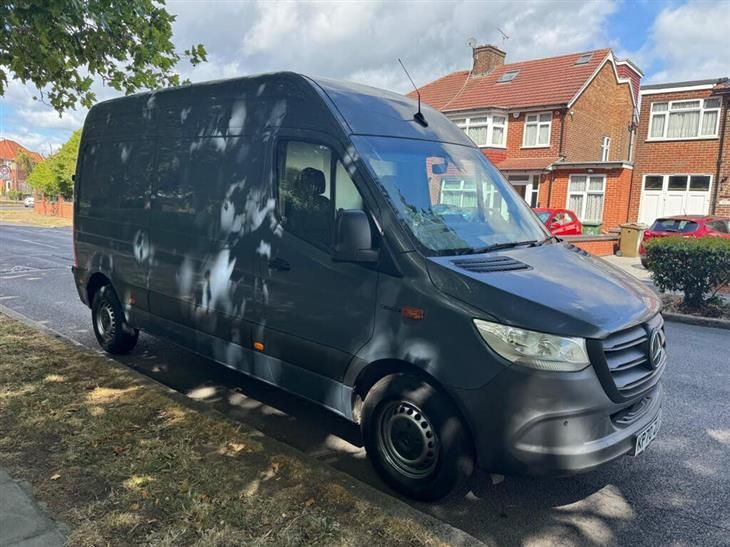 Mercedes-Benz Sprinter