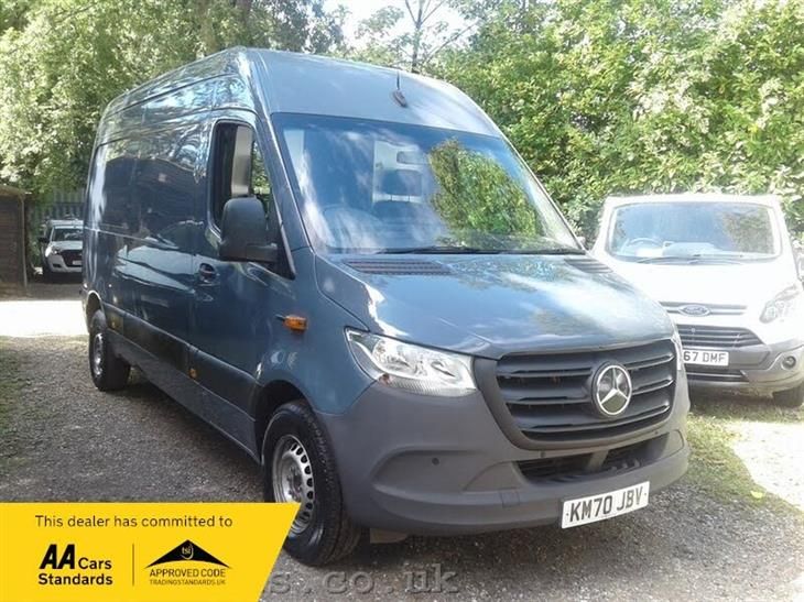 Mercedes-Benz Sprinter