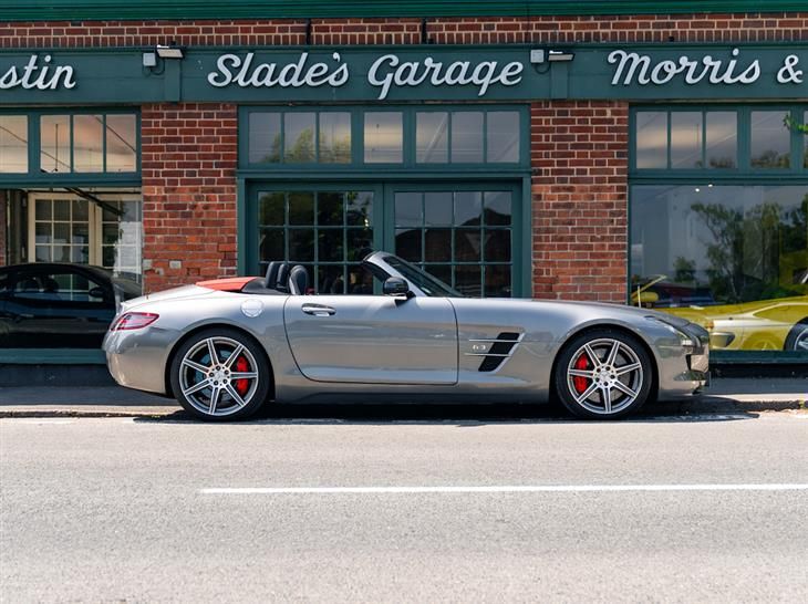 Mercedes SLS 6.2 63 V8 AMG Roadster 2dr Petrol SpdS DCT Euro 5 (571 ps)