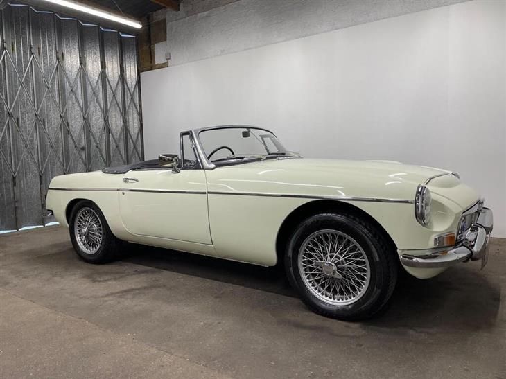 MG C