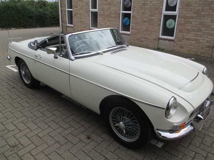 MG C