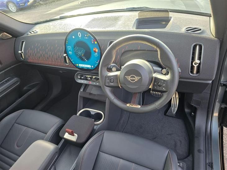 MINI Countryman Works MINI Mini Countryman 2.0 MHEV John Cooper Works SUV 5dr Petrol DCT ALL4 Euro 6 (s/s) (300 ps) — миниатюра 3