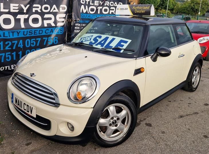 Cheap MINI Mini 1.6 Cooper Euro 5 (s/s) 3dr for sale in Bradford, West Yorkshire