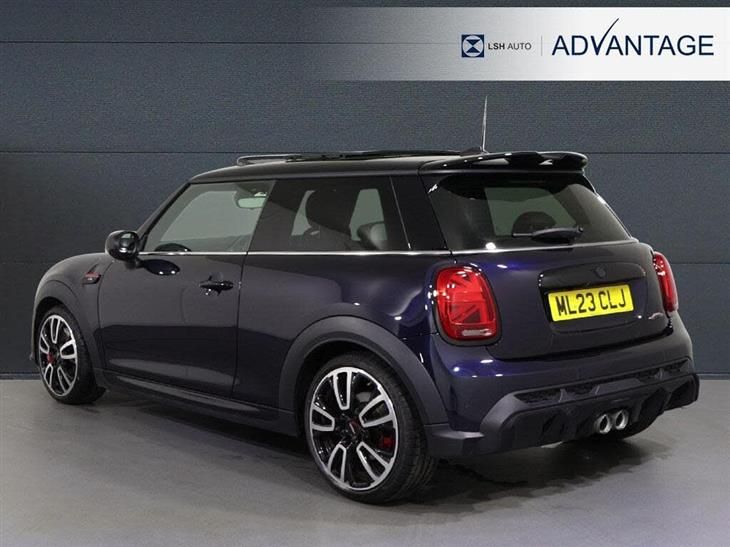 MINI Cooper S Works MINI Mini 2.0 John Cooper Works 3dr Auto — миниатюра 2