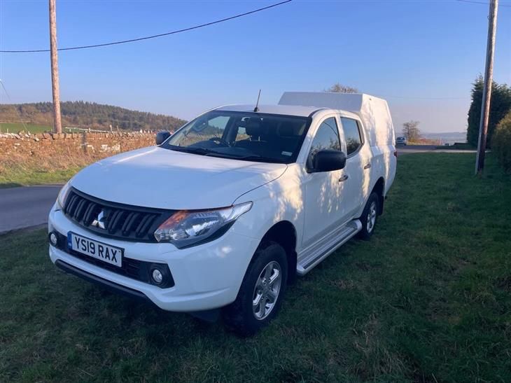 Mitsubishi L200